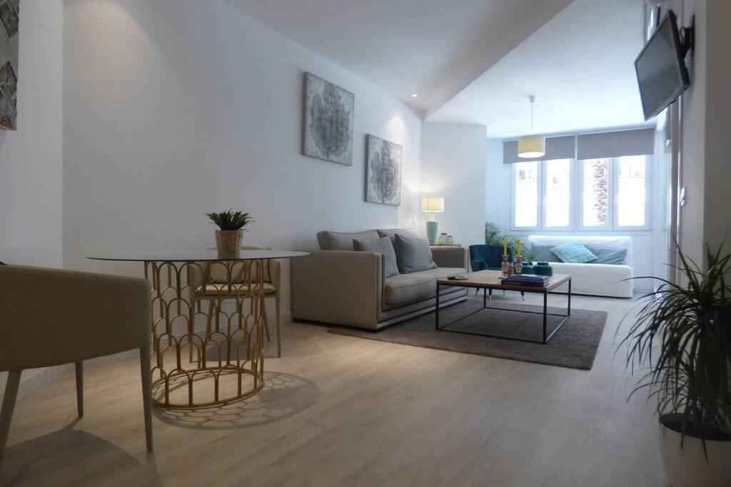 Nuevo Apartamento Lujo Playa Malagueta-Centro Малага Экстерьер фото